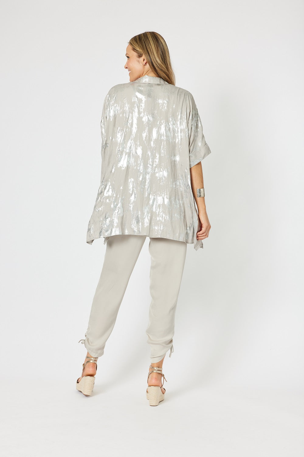 hammockvine-champagne-foil-shirt