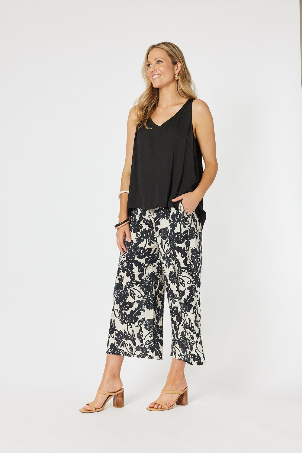 hammockvine-traveller-luxe-cami-black-