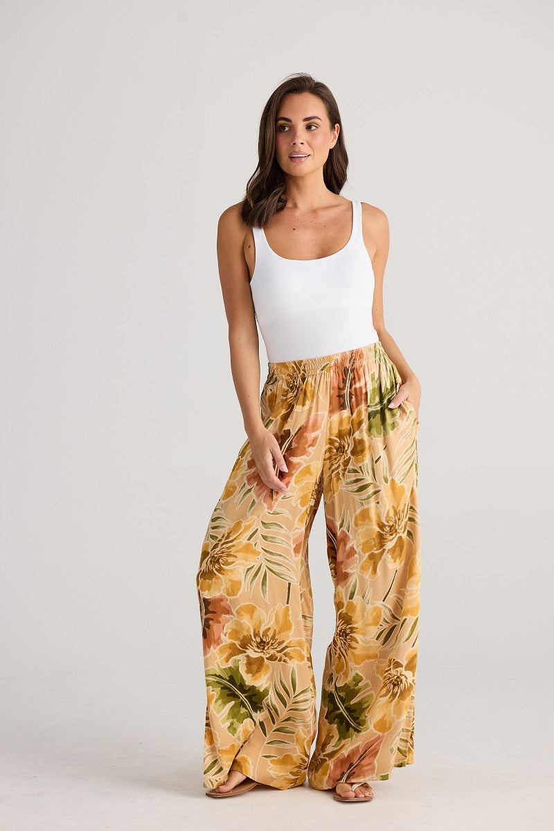 holiday-HC24024-1_FlyAwayPant_MajestyPalm