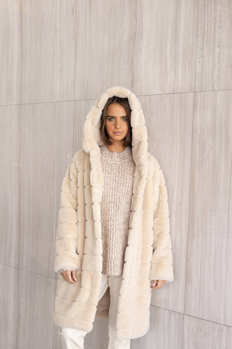 twot_s-hooded-fur-coat-ivory